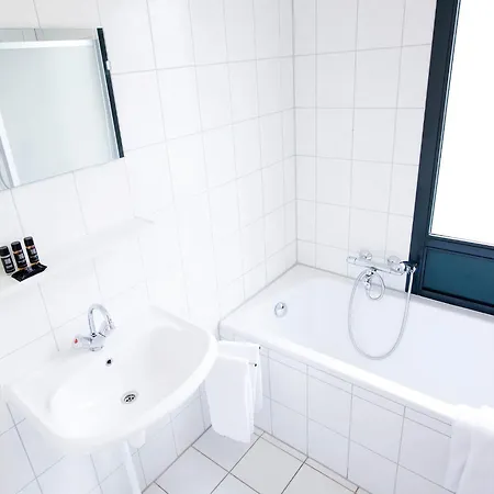 Enjoy A 6-person Bungalow, Cleaning Included Zevenhuizen (Zuidplas)