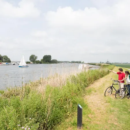 Cozy Family Bunglow In Zevenhuizen, Cleaning Included *